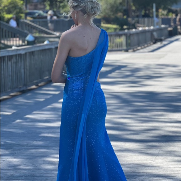 Sherri Hill size 4, blue beaded formal dress with sash - Picture 3 of 4